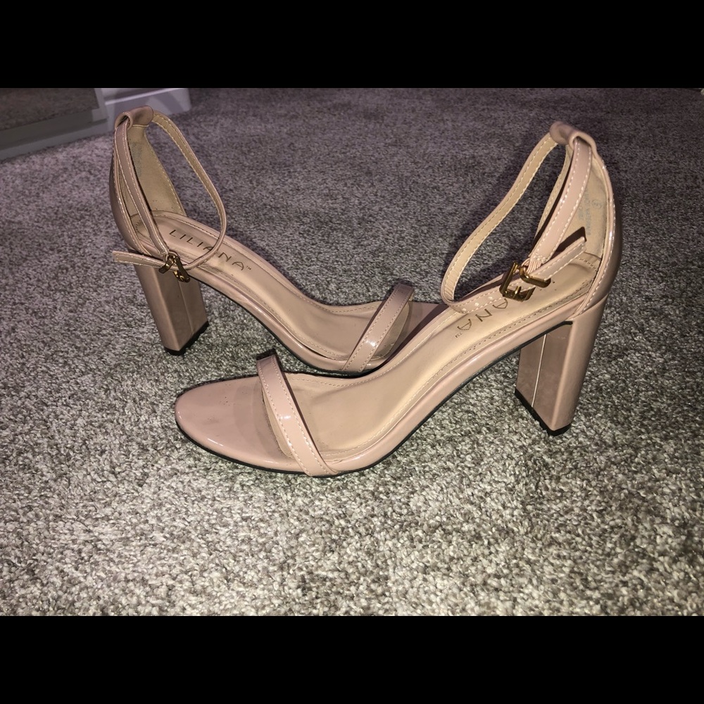 Pastel pink/ cream heals